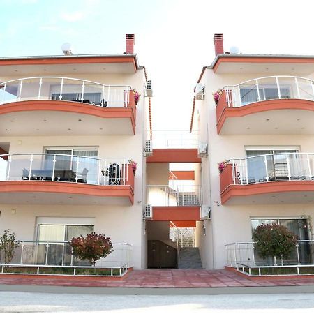 Sinanis Family Apartments ケラモティ エクステリア 写真