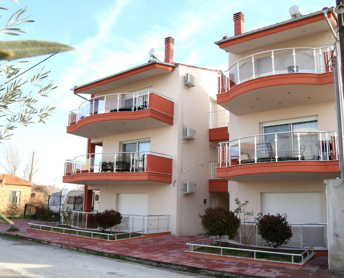 Sinanis Family Apartments ケラモティ エクステリア 写真