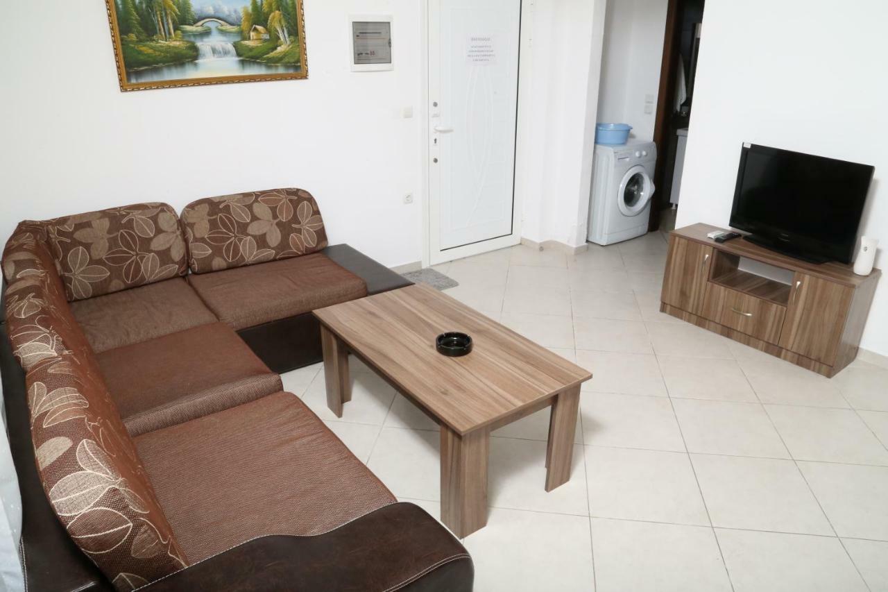 Sinanis Family Apartments ケラモティ エクステリア 写真